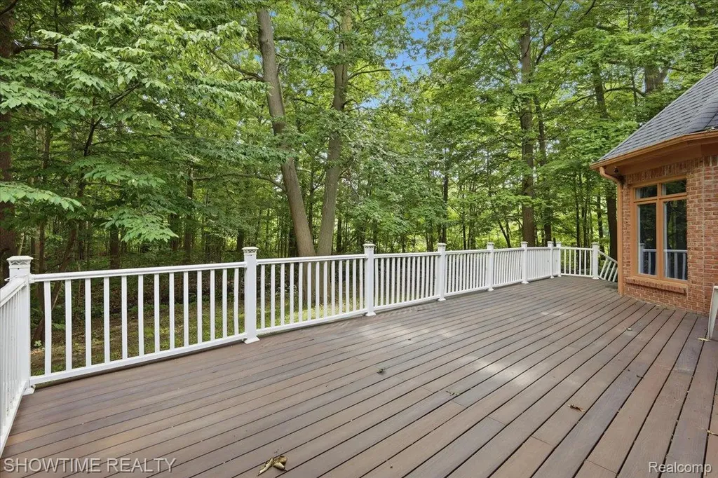 11656 Majestic Court Shelby Charter Township MI 48315