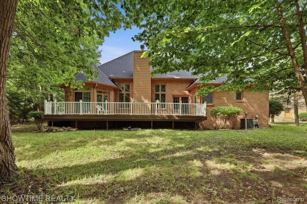 11656 Majestic Court Shelby Charter Township MI 48315