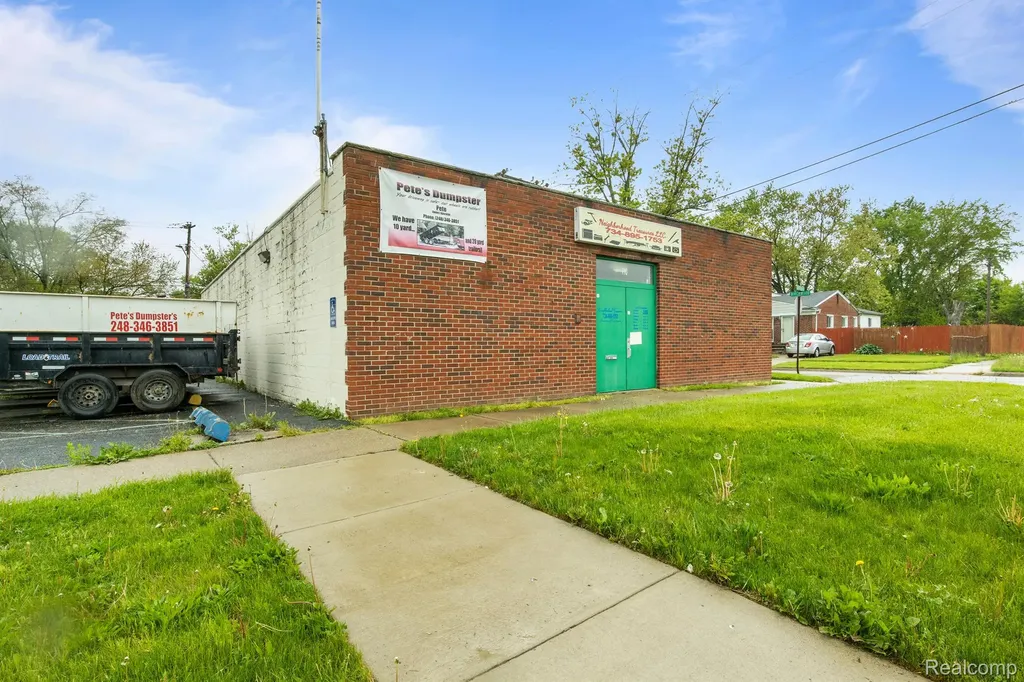 710 Middlebelt Road Inkster City MI 48141
