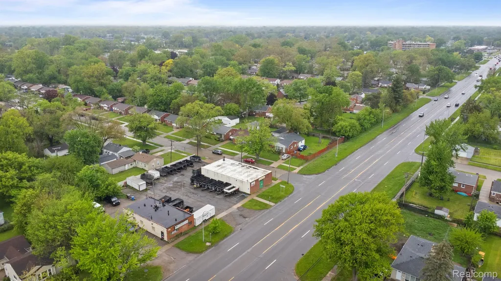710 Middlebelt Road Inkster City MI 48141