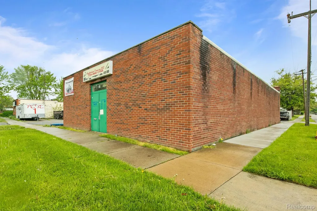 710 Middlebelt Road Inkster City MI 48141
