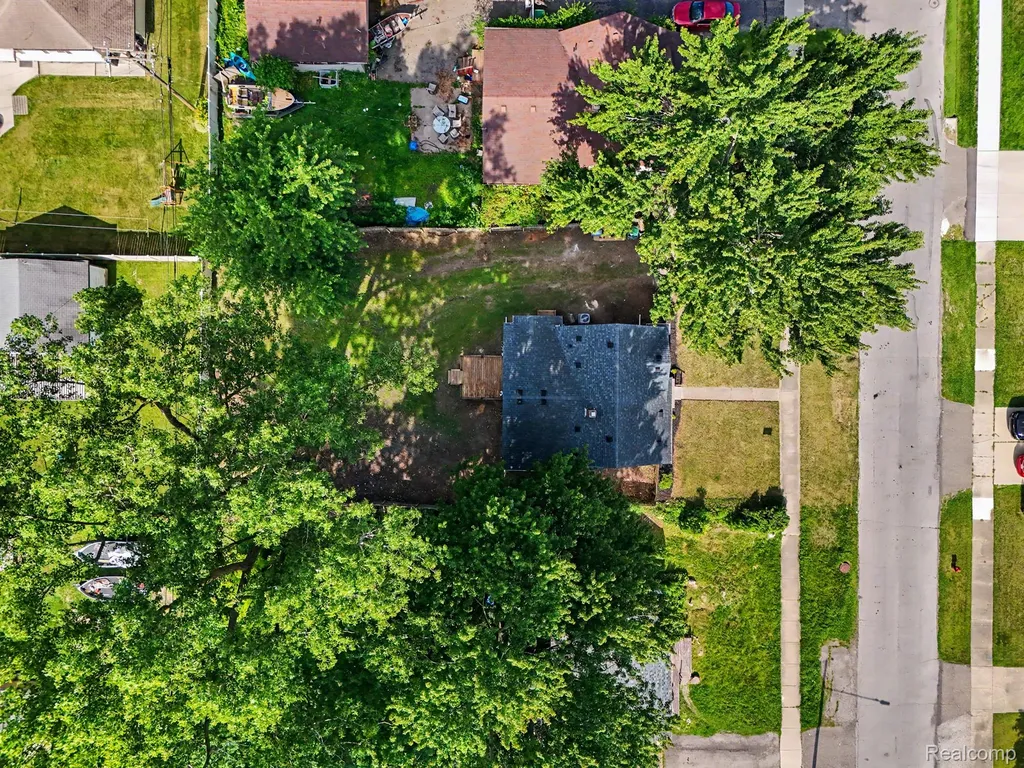 31765 Brown Street Garden City City MI 48135