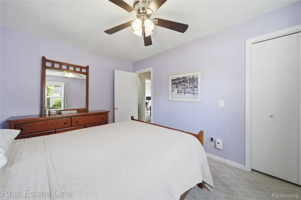 665 S Howell Street Pinckney Village MI 48169