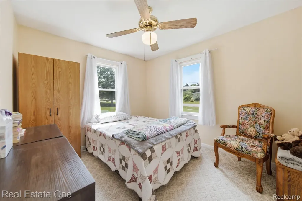 665 S Howell Street Pinckney Village MI 48169
