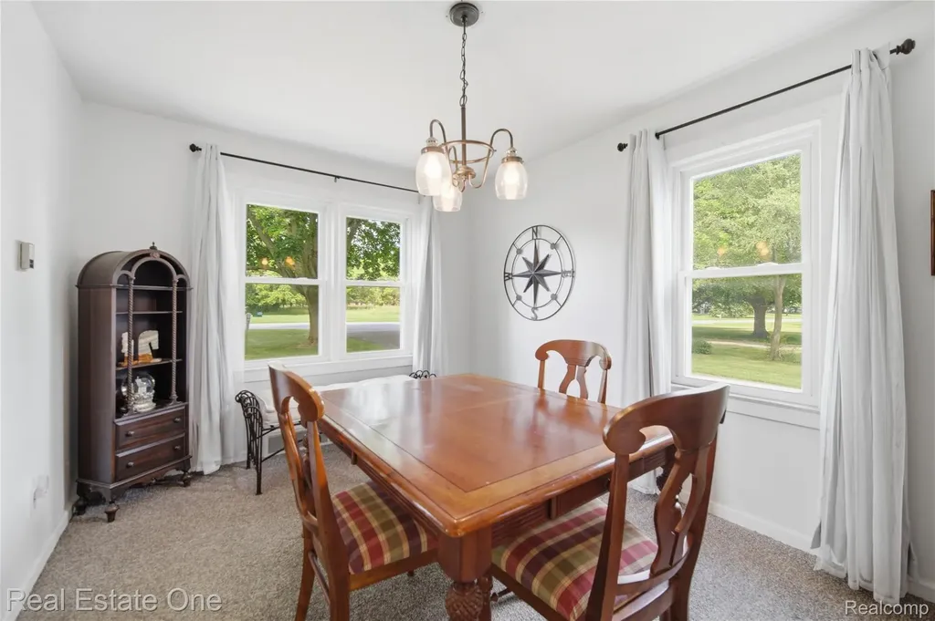 665 S Howell Street Pinckney Village MI 48169