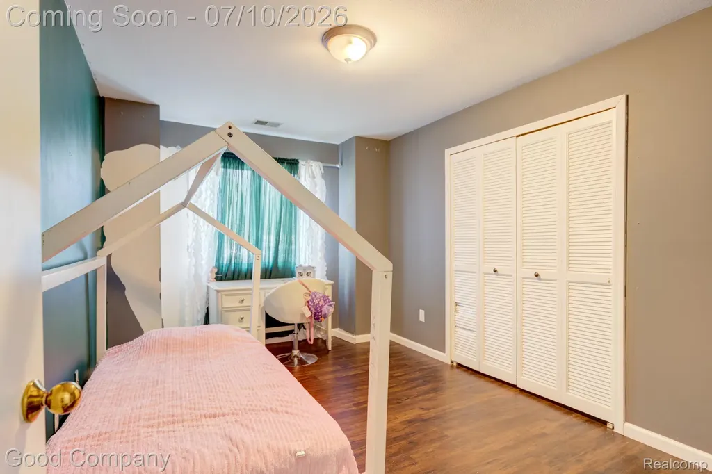 1525 Harbour Court Trenton City MI 48183
