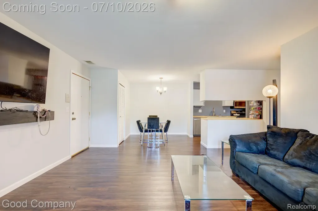 1525 Harbour Court Trenton City MI 48183