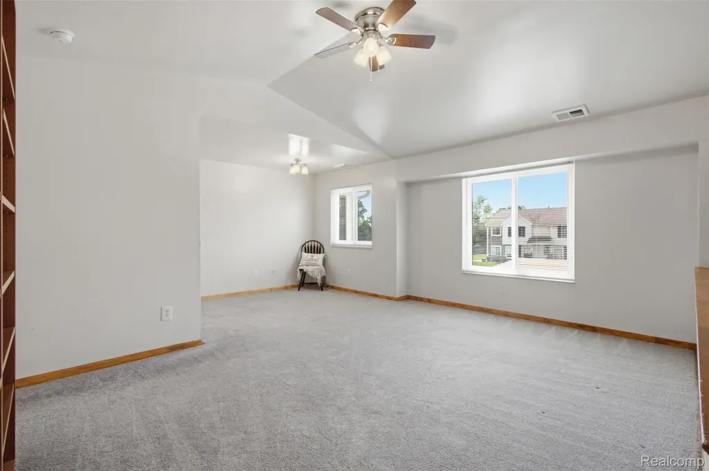 17447 Utica Oaks Lane Roseville City MI 48066