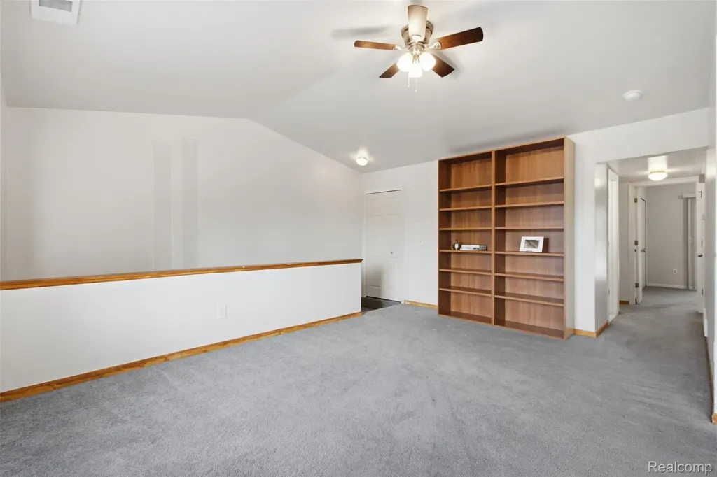 17447 Utica Oaks Lane Roseville City MI 48066
