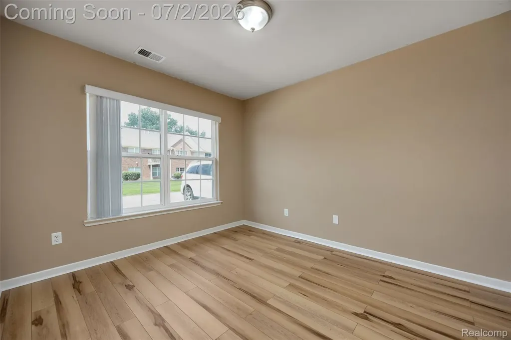 11325 N Woods Drive Shelby Charter Township MI 48317