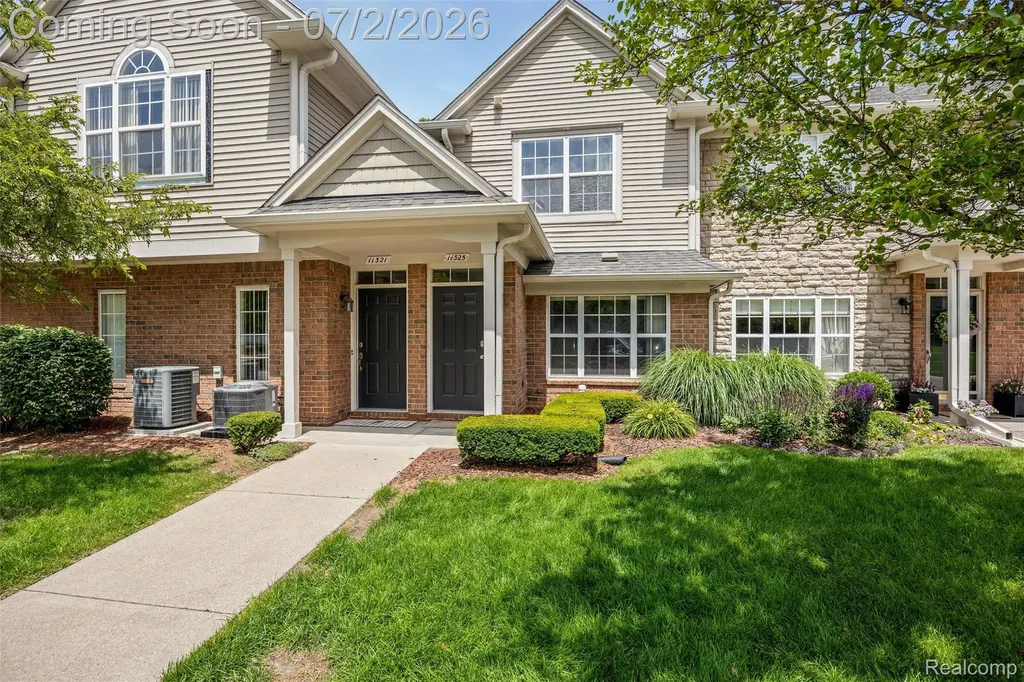 11325 N Woods Drive Shelby Charter Township MI 48317