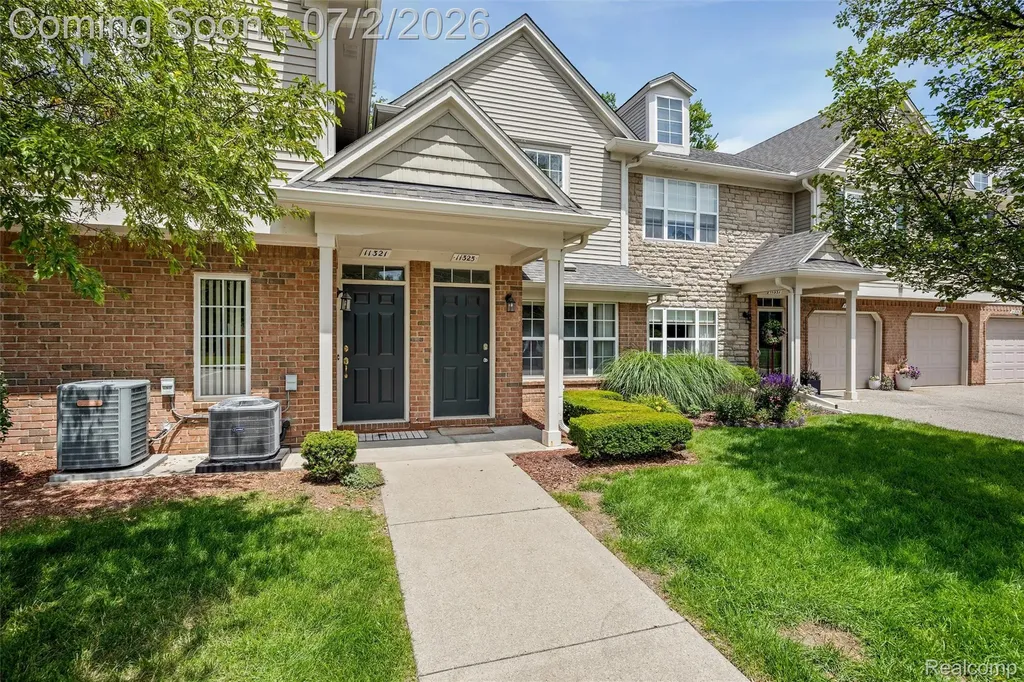 11325 N Woods Drive Shelby Charter Township MI 48317