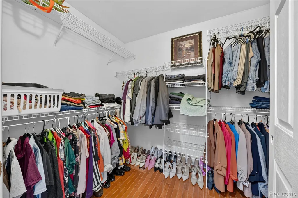 48166 Ellington Drive Macomb Township MI 48044