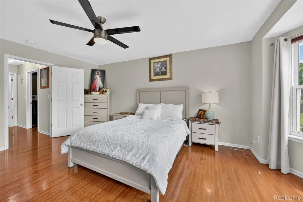 48166 Ellington Drive Macomb Township MI 48044