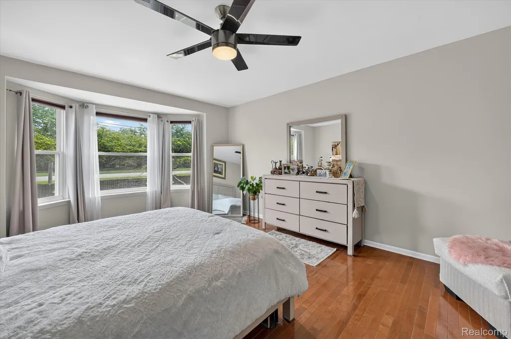 48166 Ellington Drive Macomb Township MI 48044
