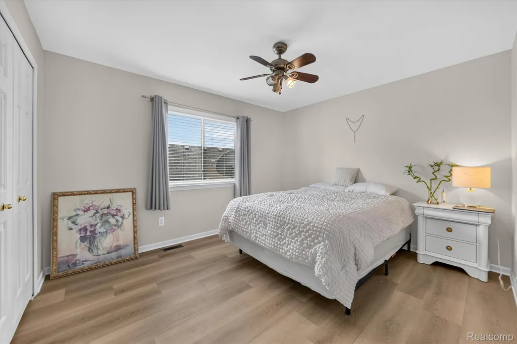 48166 Ellington Drive Macomb Township MI 48044