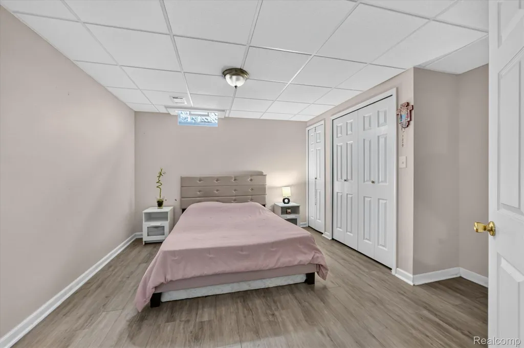 48166 Ellington Drive Macomb Township MI 48044