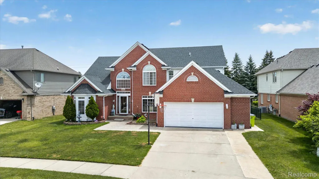 48166 Ellington Drive Macomb Township MI 48044