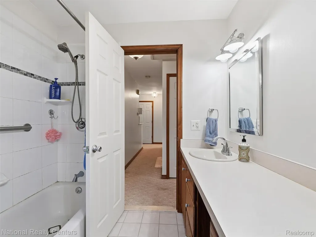 40368 Village Wood Road Novi City MI 48375