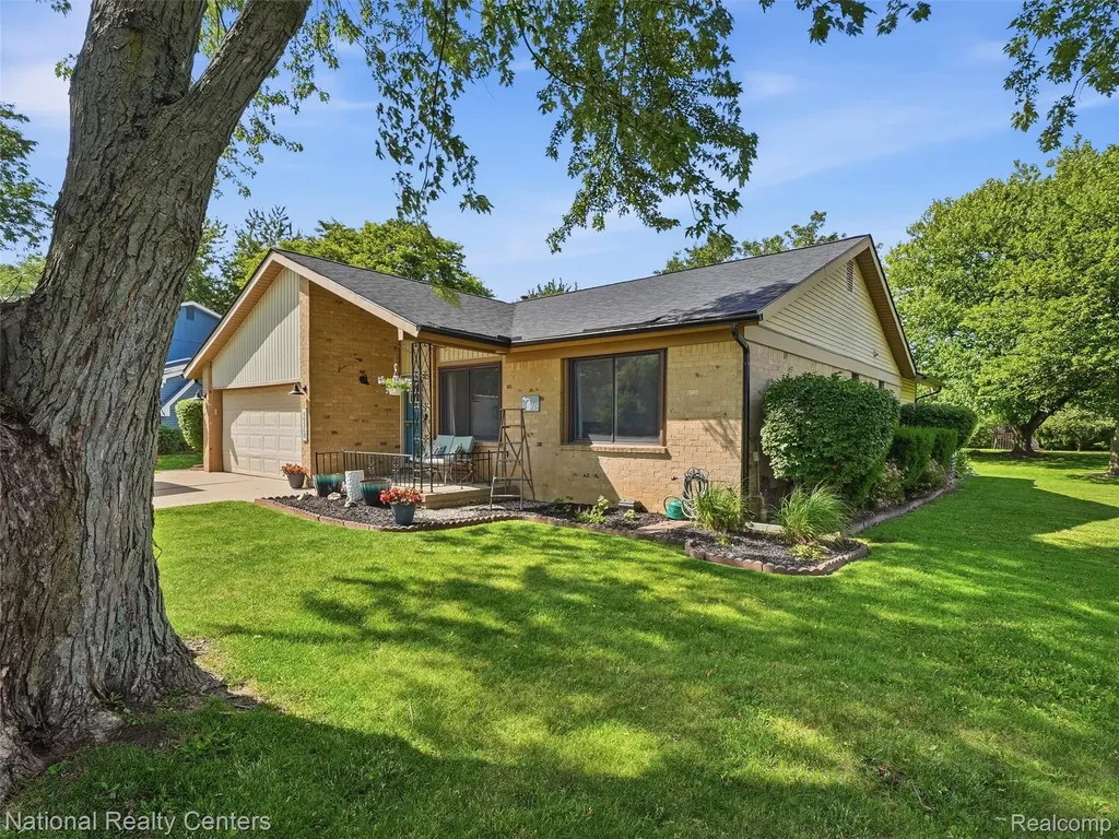 40368 Village Wood Road Novi City MI 48375