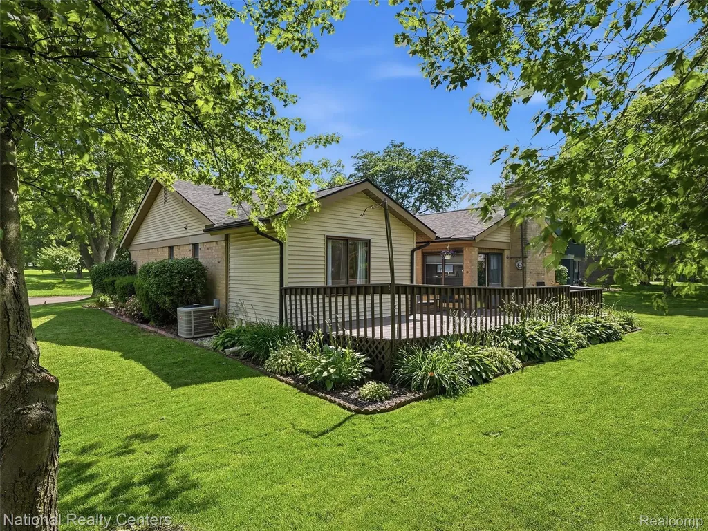 40368 Village Wood Road Novi City MI 48375