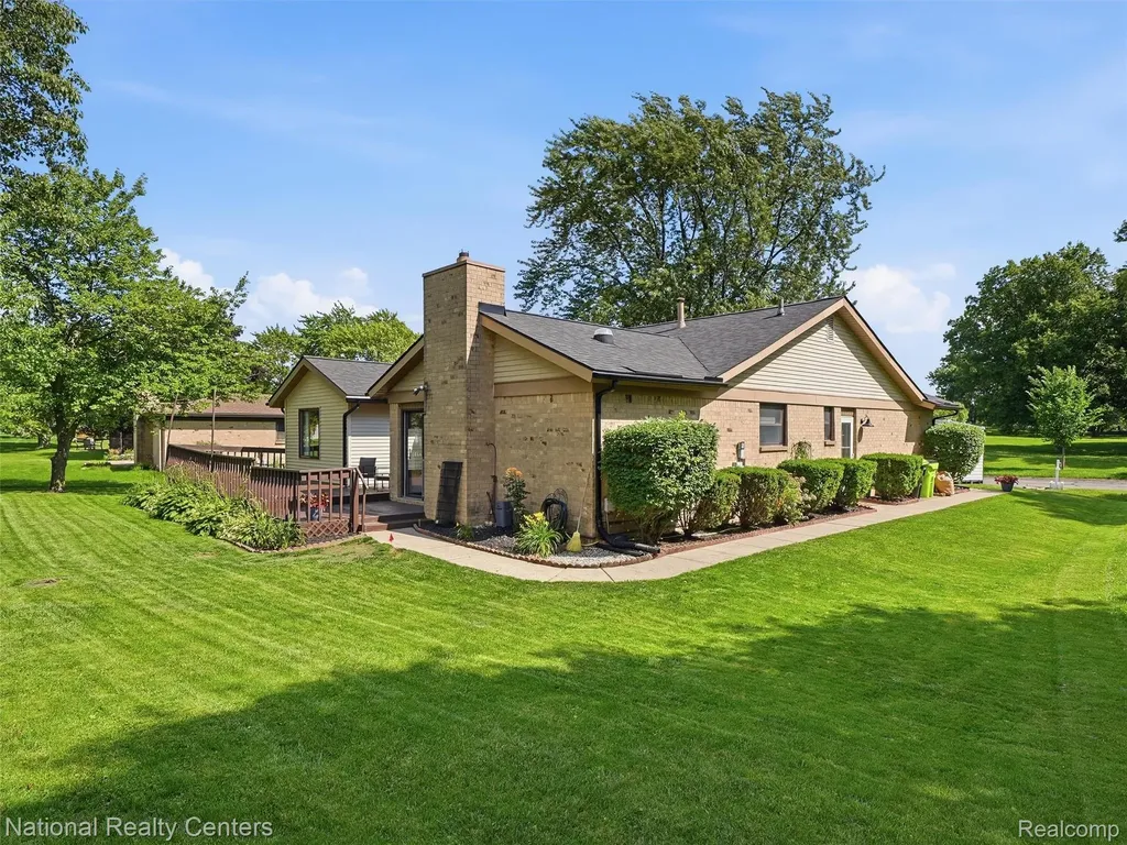 40368 Village Wood Road Novi City MI 48375