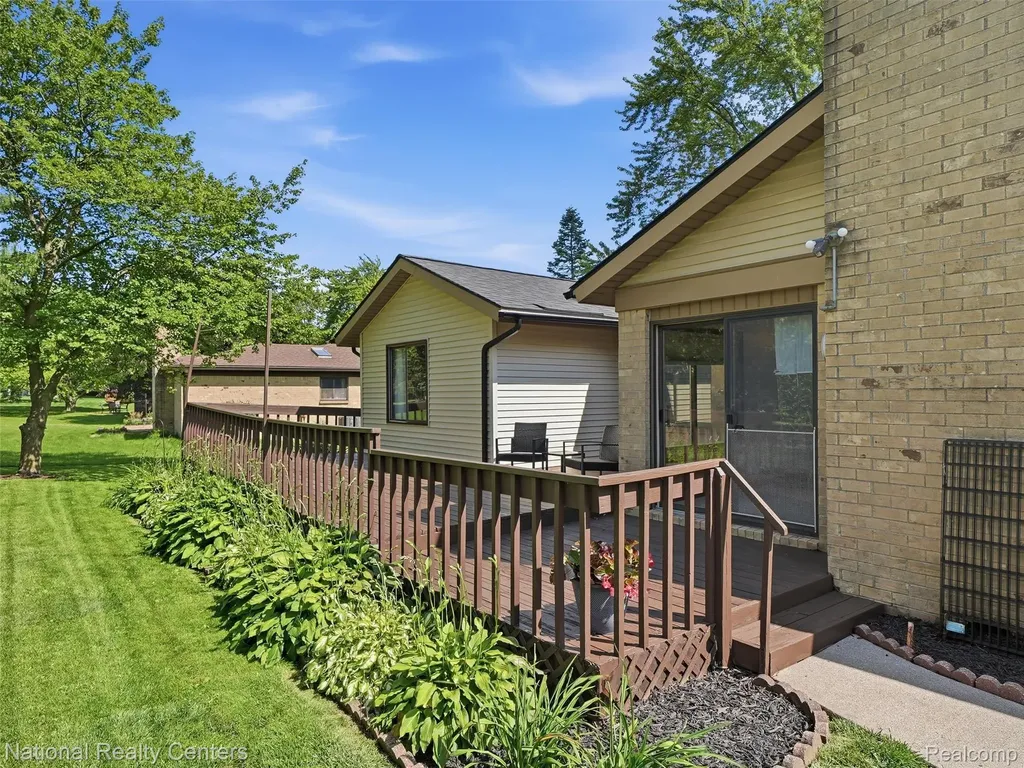 40368 Village Wood Road Novi City MI 48375