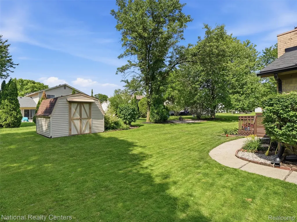 40368 Village Wood Road Novi City MI 48375