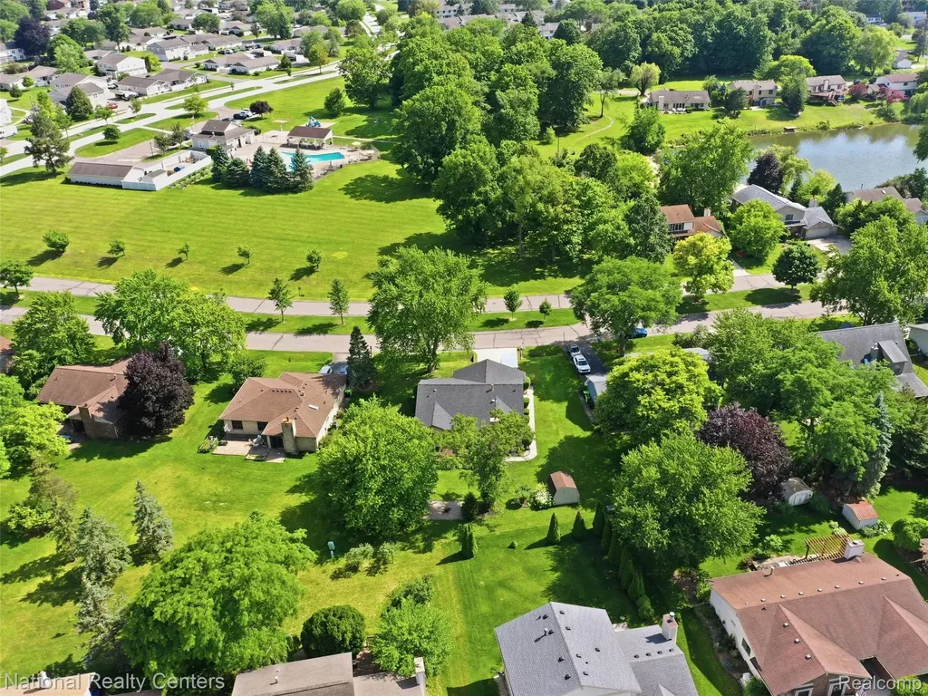 40368 Village Wood Road Novi City MI 48375