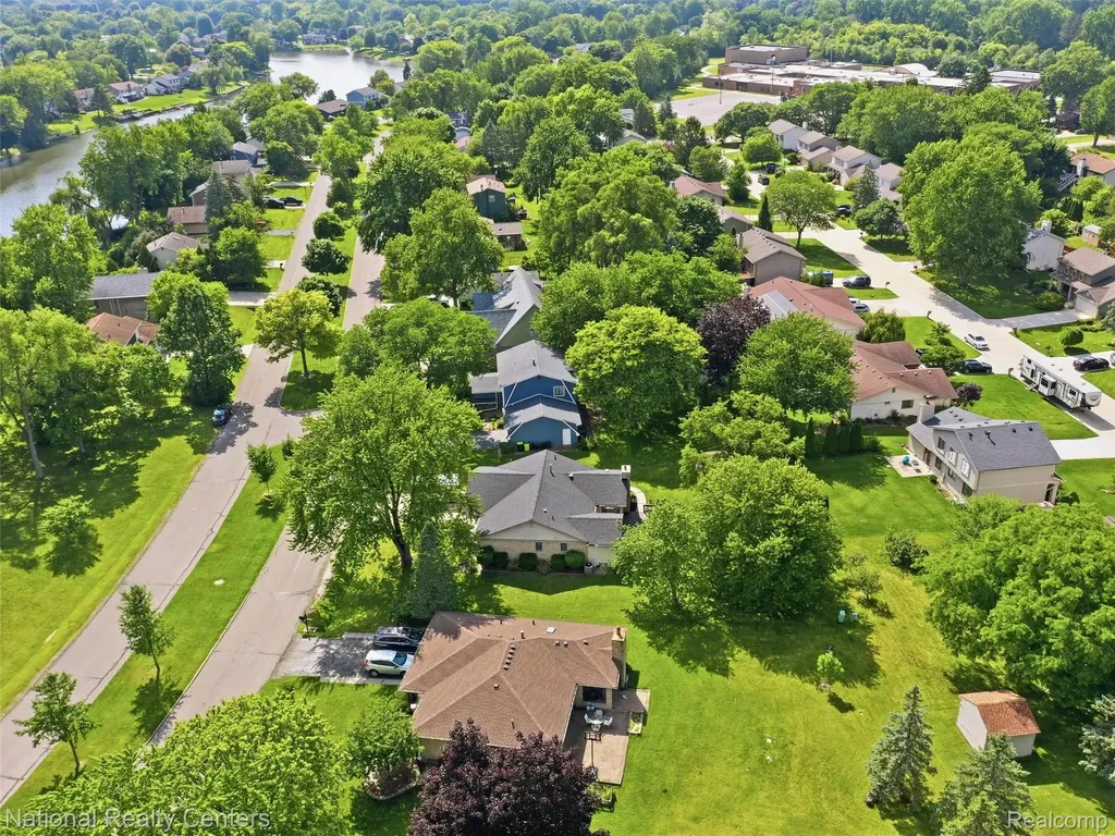 40368 Village Wood Road Novi City MI 48375