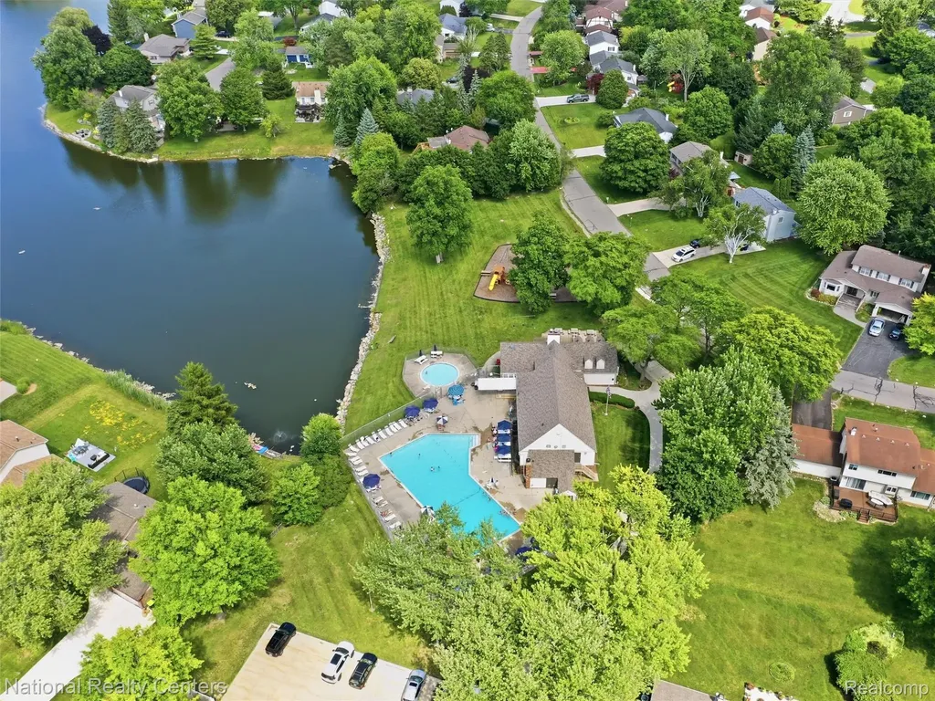 40368 Village Wood Road Novi City MI 48375