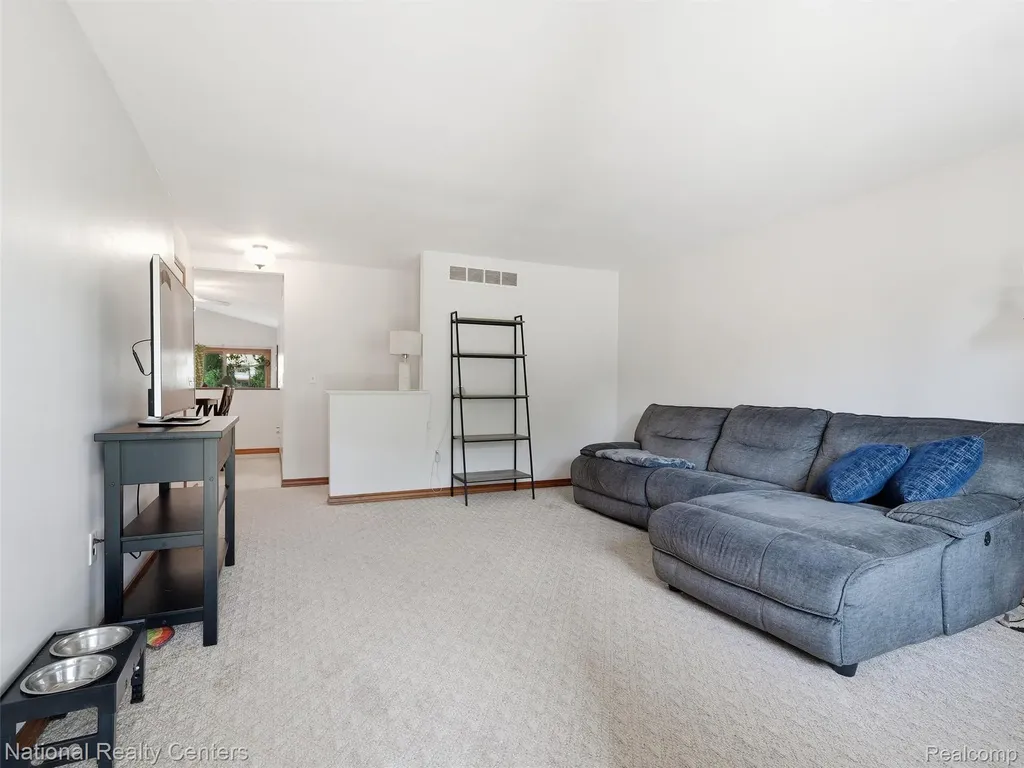 40368 Village Wood Road Novi City MI 48375