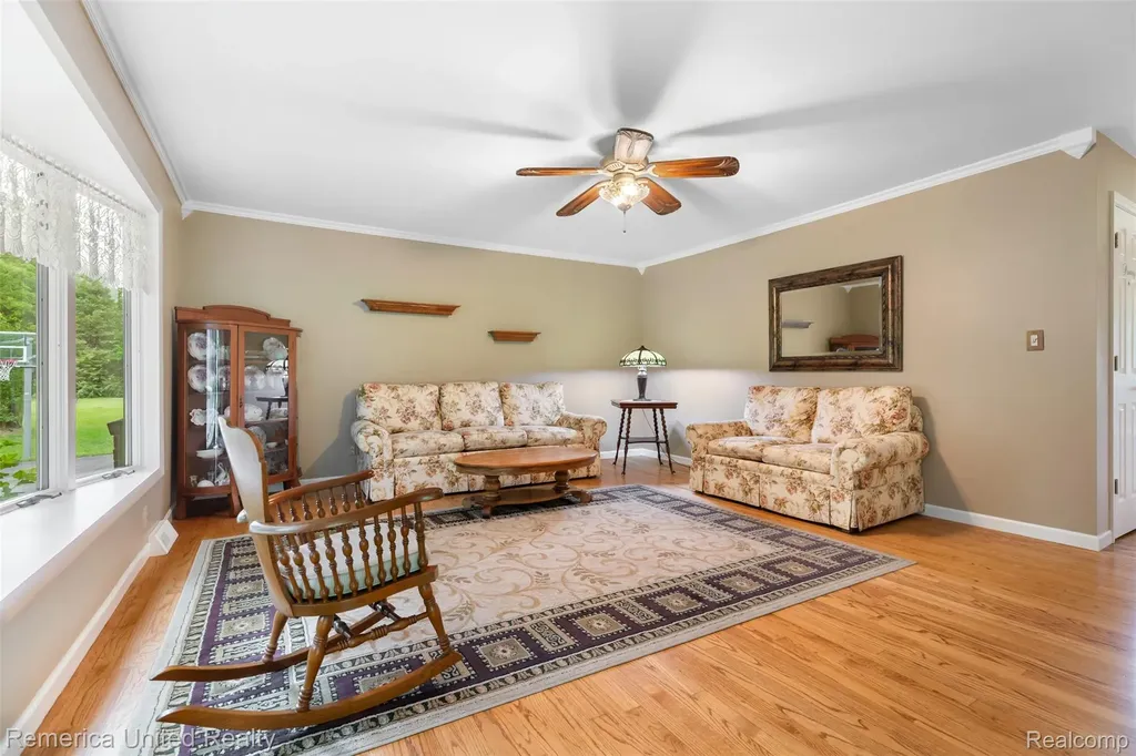 8763 Bishop Road Green Oak Township MI 48116