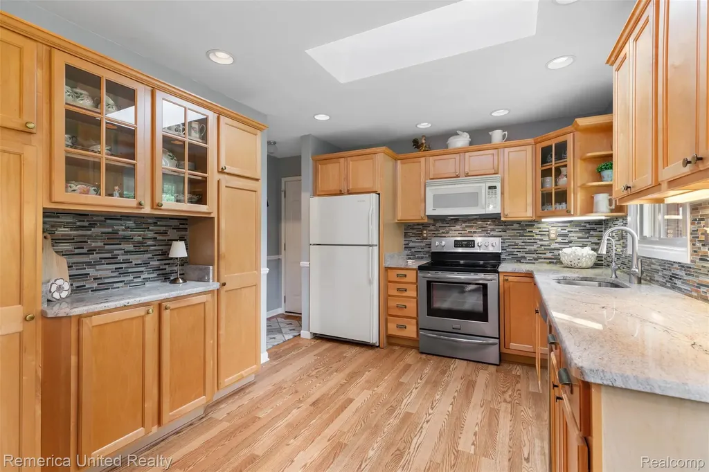 8763 Bishop Road Green Oak Township MI 48116