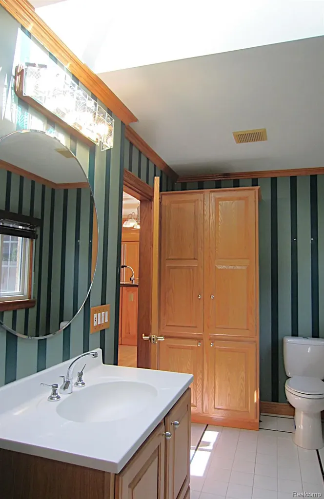 52477 Pappy Lane Shelby Charter Township MI 48316