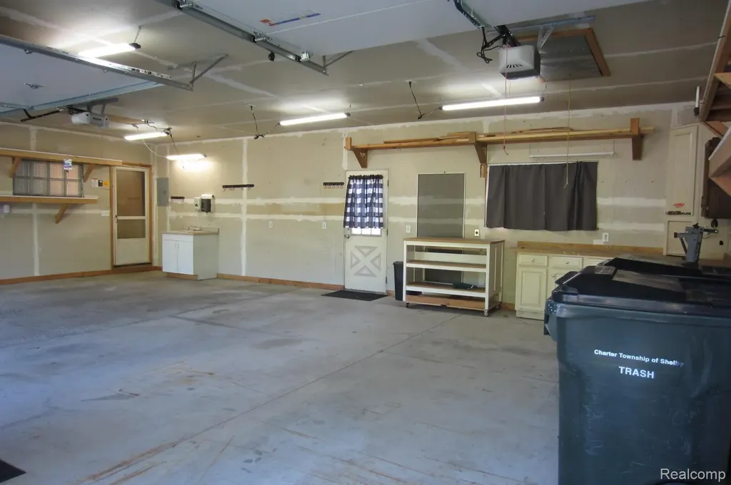52477 Pappy Lane Shelby Charter Township MI 48316