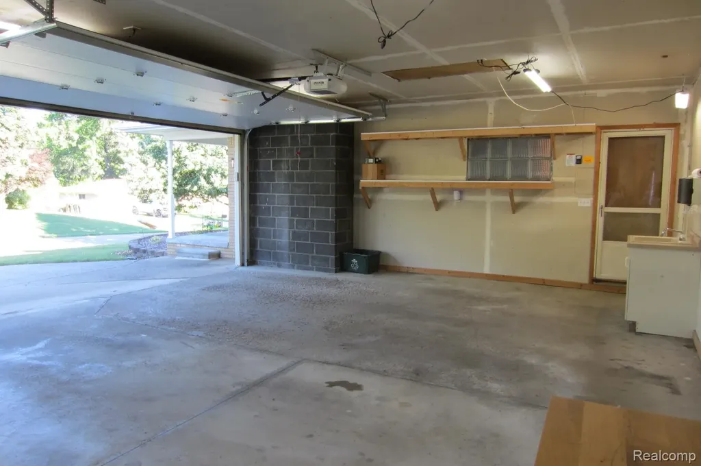 52477 Pappy Lane Shelby Charter Township MI 48316