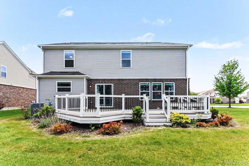 7558 Abigail Drive Superior Charter Township MI 48198