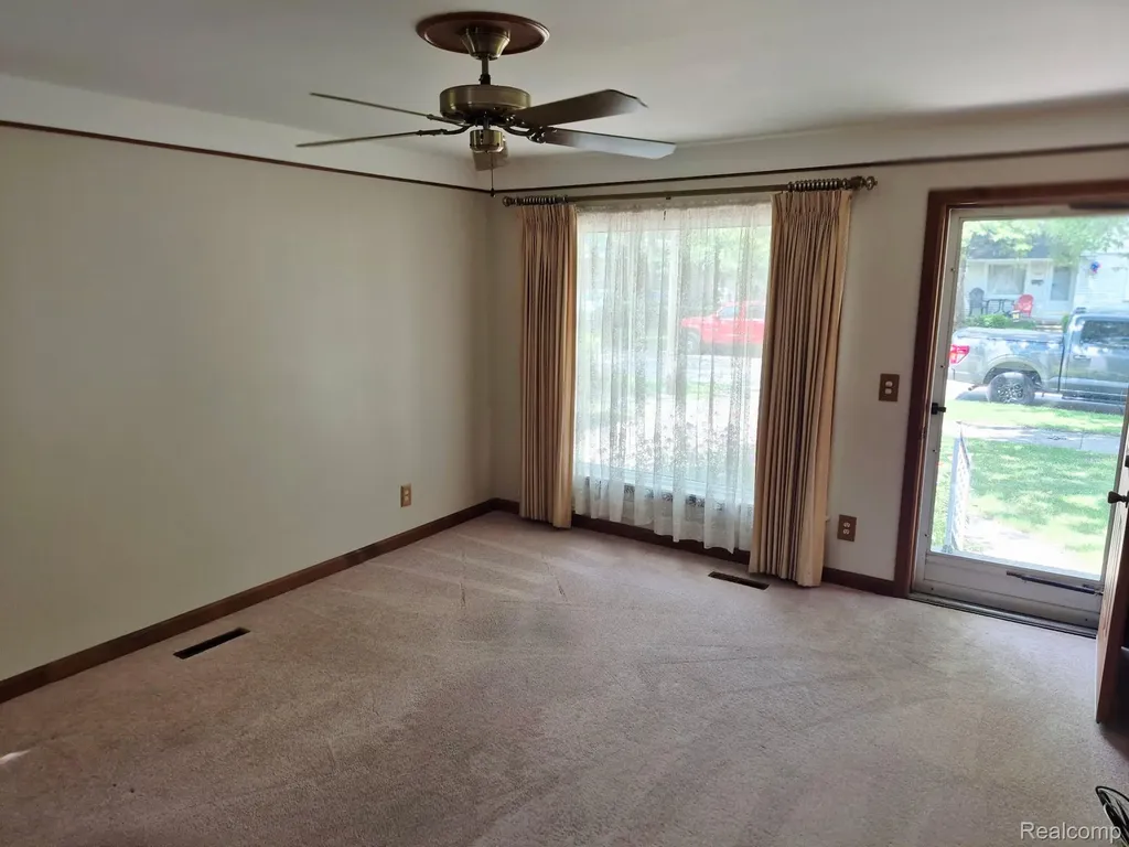 4663 Ziegler Street Dearborn Heights City MI 48125