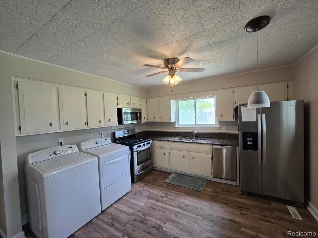 4663 Ziegler Street Dearborn Heights City MI 48125