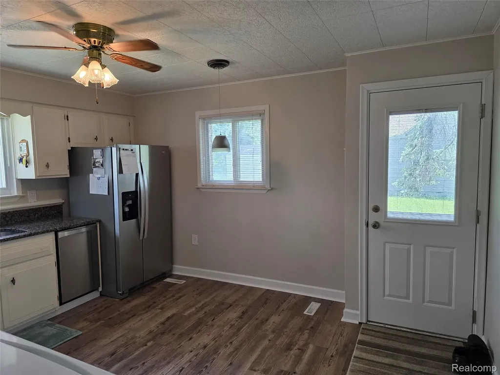 4663 Ziegler Street Dearborn Heights City MI 48125