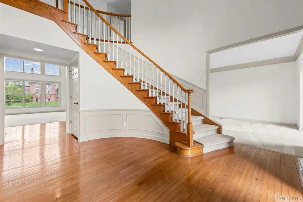 1885 Wyngate Drive Troy City MI 48098