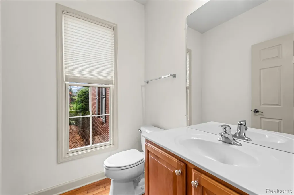 1885 Wyngate Drive Troy City MI 48098