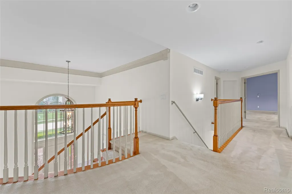 1885 Wyngate Drive Troy City MI 48098