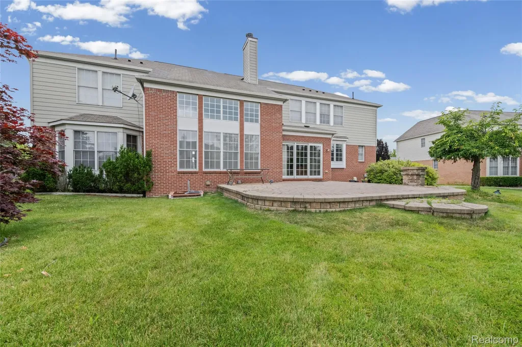 1885 Wyngate Drive Troy City MI 48098