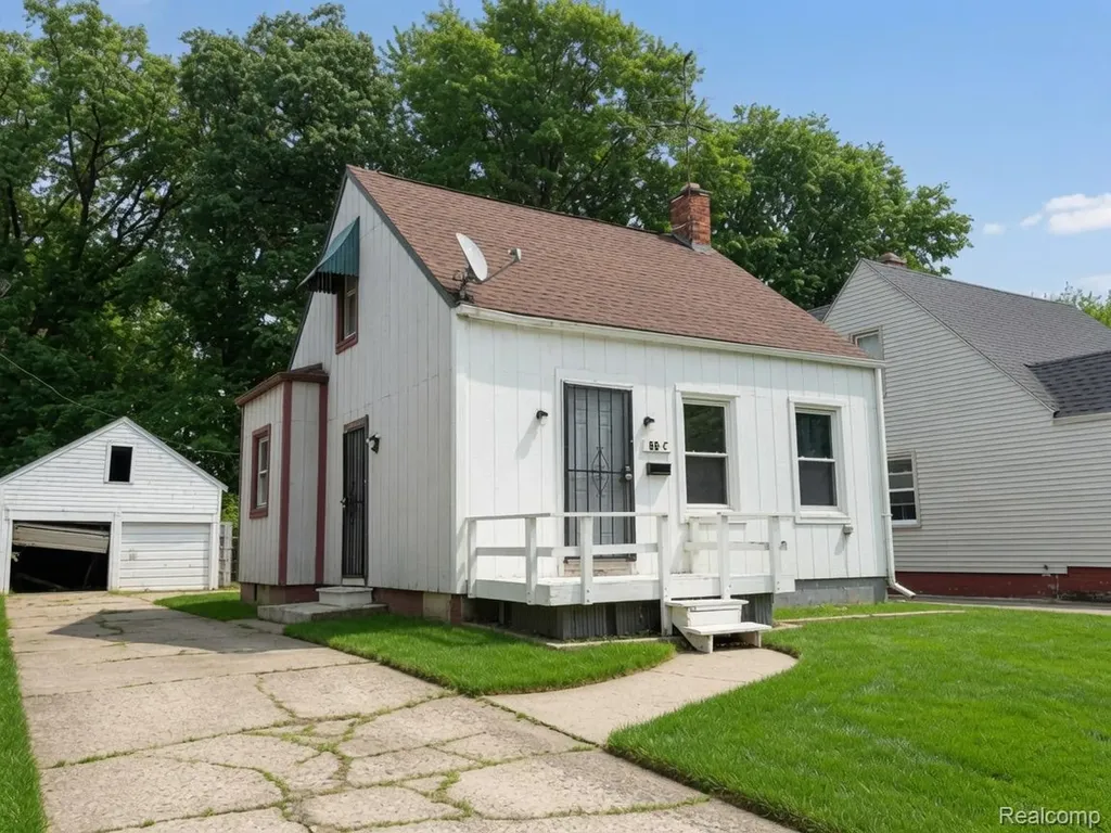 6300 Radnor Street Detroit City MI 48224