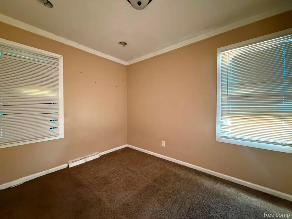 12231 Vaughan Street Detroit City MI 48228