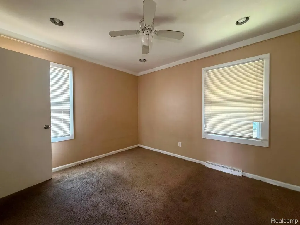12231 Vaughan Street Detroit City MI 48228