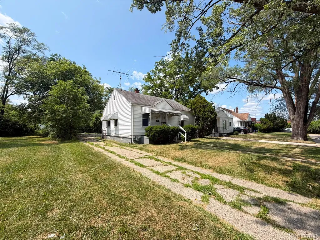 12231 Vaughan Street Detroit City MI 48228
