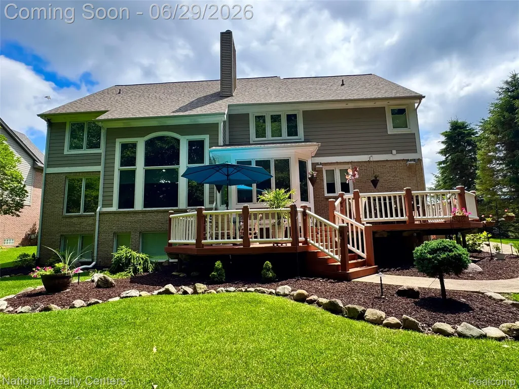 4577 Darlene Drive Commerce Charter Township MI 48382